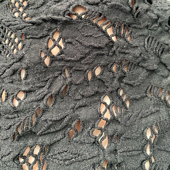 *NEW* Black Lace Mini Dress - Picture 5 of 5